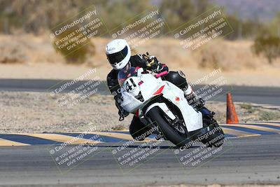 media/Jan-16-2022-CVMA (Sun) [[7f3d92989d]]/Race 2 Supersport Middleweight/